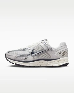 Buty Nike Zoom Vomero 5 "Photon Dust Metallic Silver" (FD0884-025)