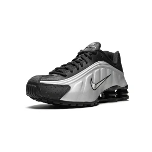 Buty Nike Shox R4 “Black Metallic Silver” (104265-045)