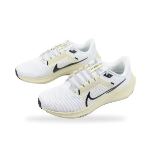 Buty Nike Pegasus 40 “White Coconut Milk Black” (DV3854-100)