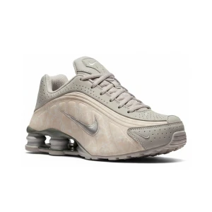 Buty Nike Shox R4 “Flat Pewter Floral” (HV0934-001)